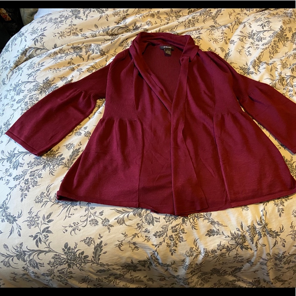 Bell sleeve burgundy open front cardigan L